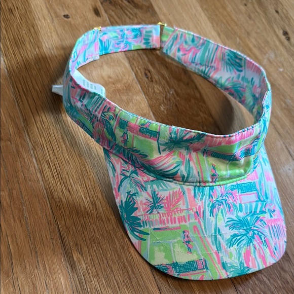 EUC Lilly Pulitzer tennis visor - Picture 1 of 3